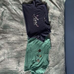 2 Aeropostale Classic crew t shirts. Size M. Great condition!